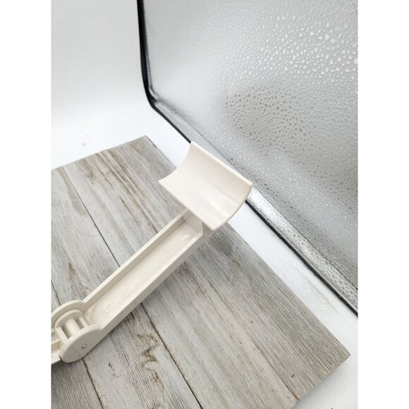 Pampered Chef Rotary Cheese Grater Plastic & Stainless Steel Kitchen Tool - Picture 5 of 8